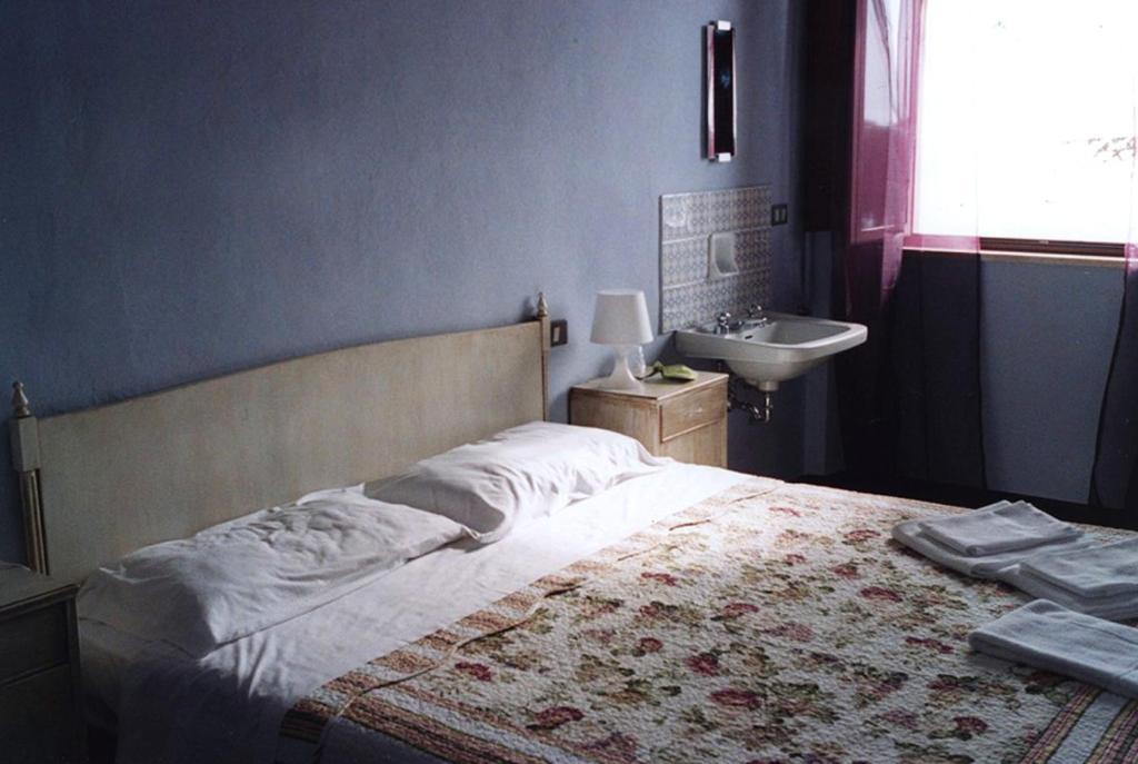 Casa Betania Hotel Cortona Bilik gambar